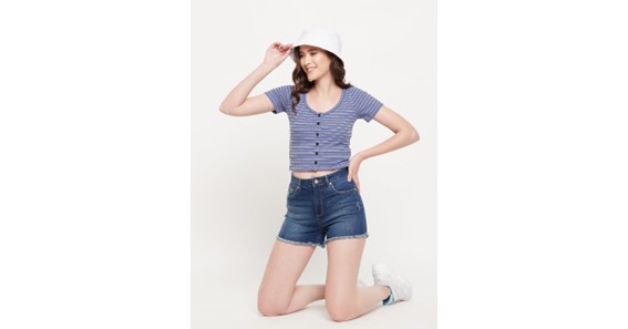 8 Women's Shorts and Tops Wearing Ideas to Try This Summer Season  